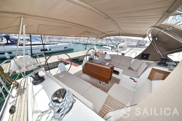 Bavaria 51 Cruiser - Yacht Charter Sailica