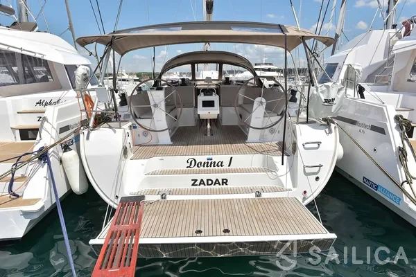 Bavaria 51 Cruiser - Yacht Charter Sailica