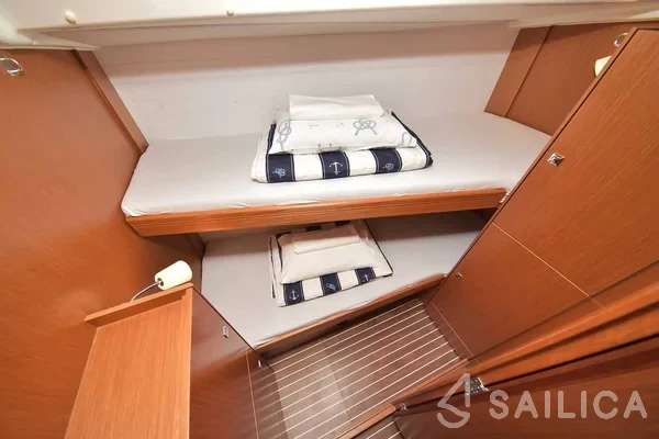 Bavaria 51 Cruiser - Yacht Charter Sailica