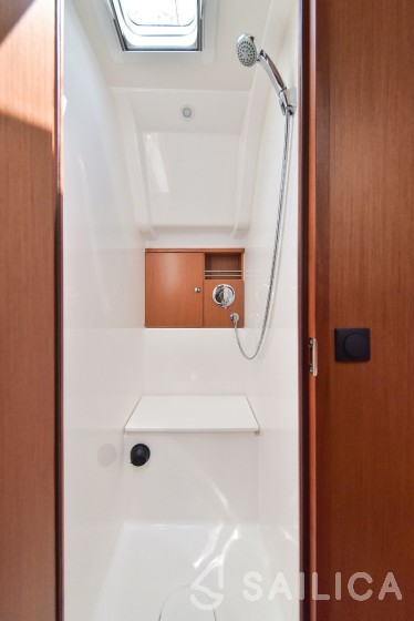 Bavaria 51 Cruiser - Yacht Charter Sailica
