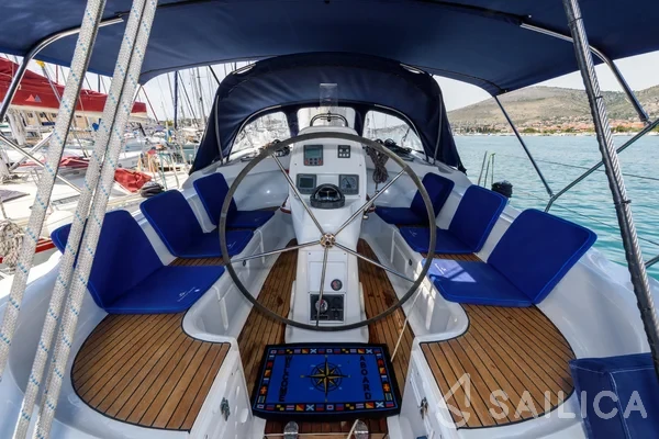 Bavaria 39 Cruiser - Yacht Charter Sailica