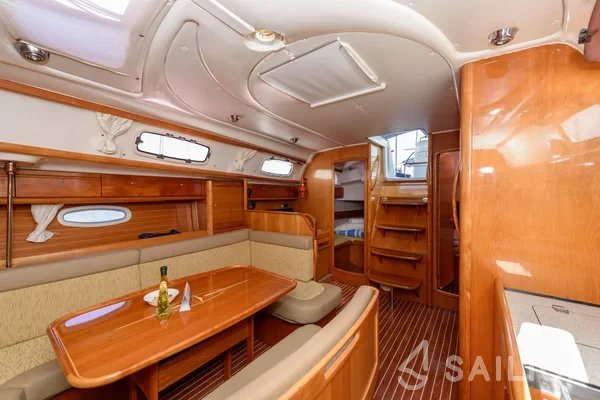Bavaria 39 Cruiser - Yacht Charter Sailica