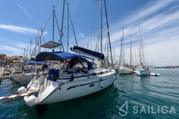 Bavaria 39 Cruiser - Yacht Charter Sailica