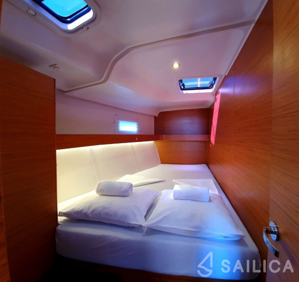 Elan 50 Impression - Yacht Charter Sailica