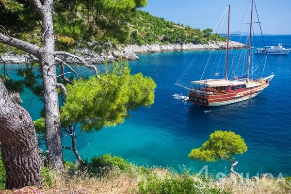 Gulet - Yacht Charter Sailica