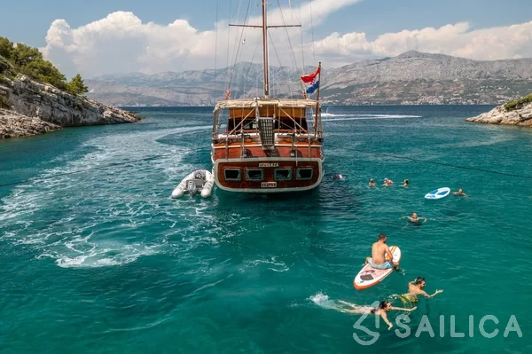 Gulet - Yacht Charter Sailica