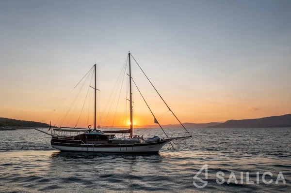 Gulet - Yacht Charter Sailica