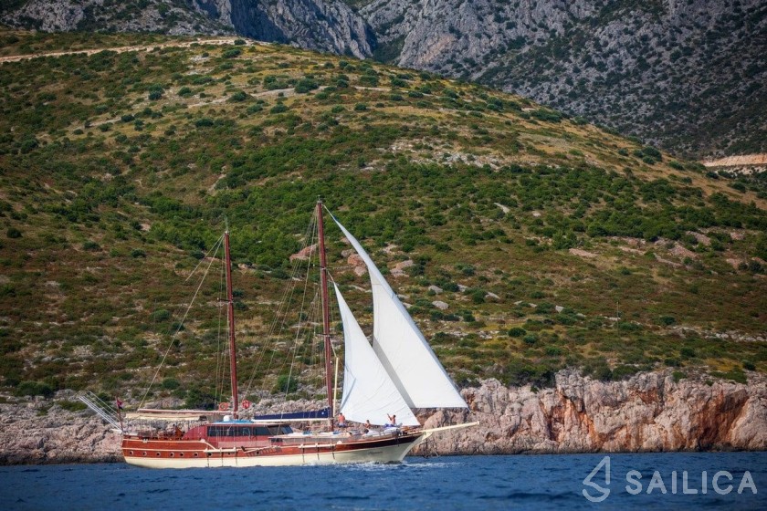 Gulet - Yacht Charter Sailica