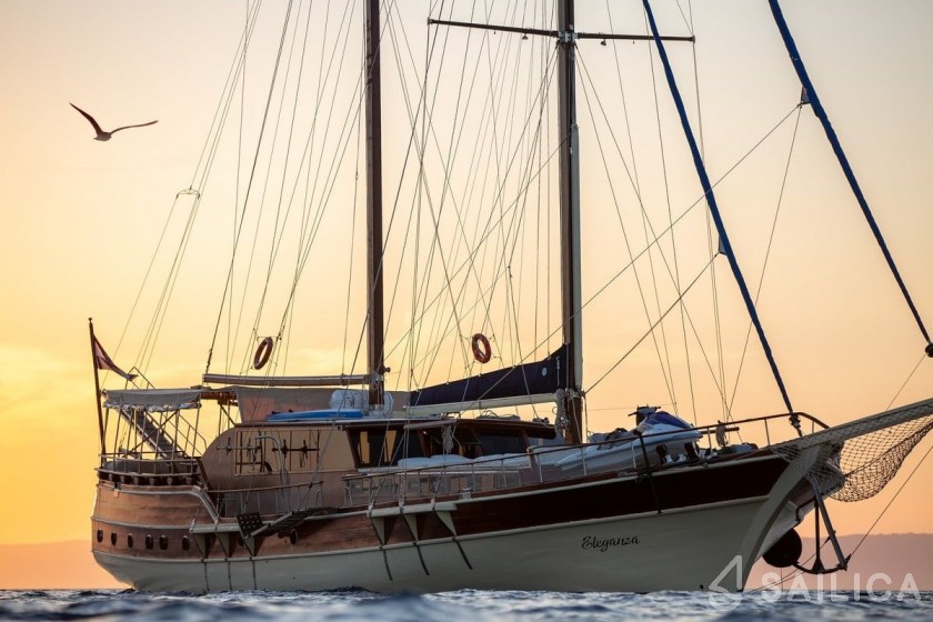 Gulet - Yacht Charter Sailica