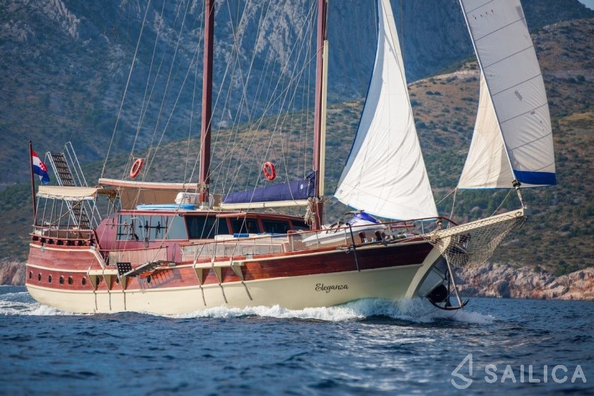 Gulet - Yacht Charter Sailica