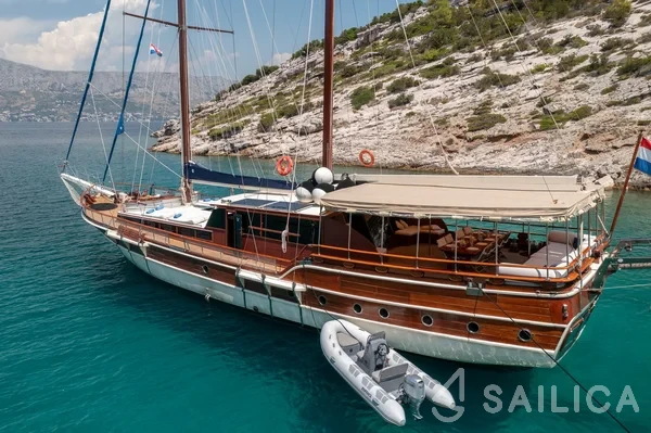 Gulet - Yacht Charter Sailica