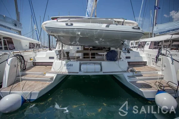 Lagoon 42 - Yacht Charter Sailica