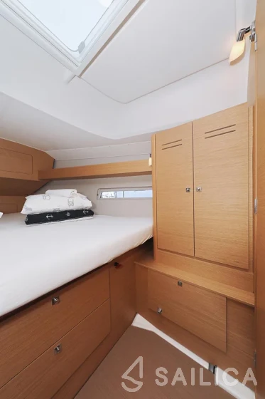 Dufour 382 GL - Yacht Charter Sailica