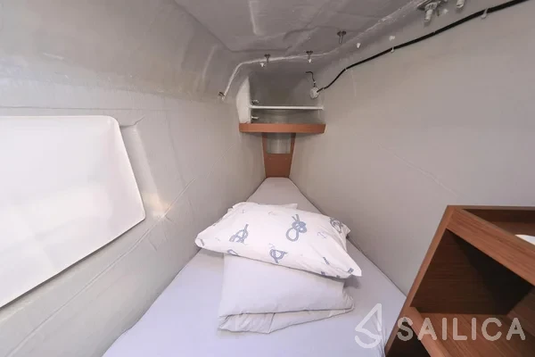Lagoon 42 - Yacht Charter Sailica