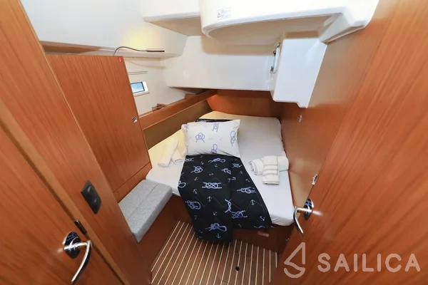 Bavaria 46 Cruiser - Yacht Charter Sailica