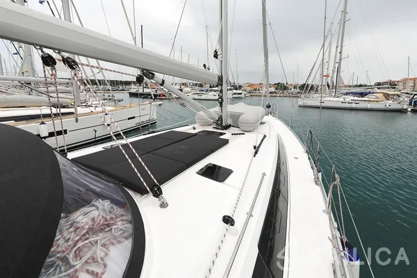 Bavaria 46 Cruiser - Yacht Charter Sailica