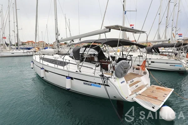 Bavaria 46 Cruiser - Yacht Charter Sailica