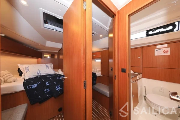 Bavaria 46 Cruiser - Yacht Charter Sailica