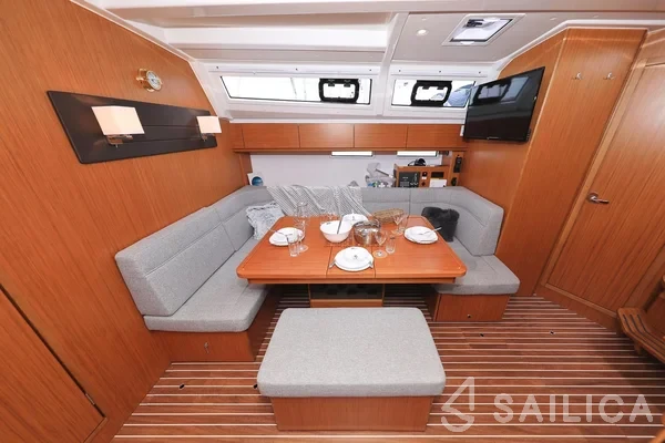 Bavaria 46 Cruiser - Yacht Charter Sailica