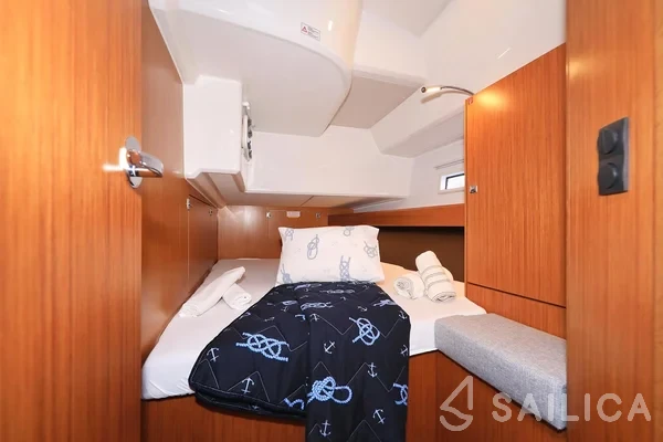 Bavaria 46 Cruiser - Yacht Charter Sailica