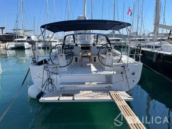 Oceanis 40.1 - Yacht Charter Sailica