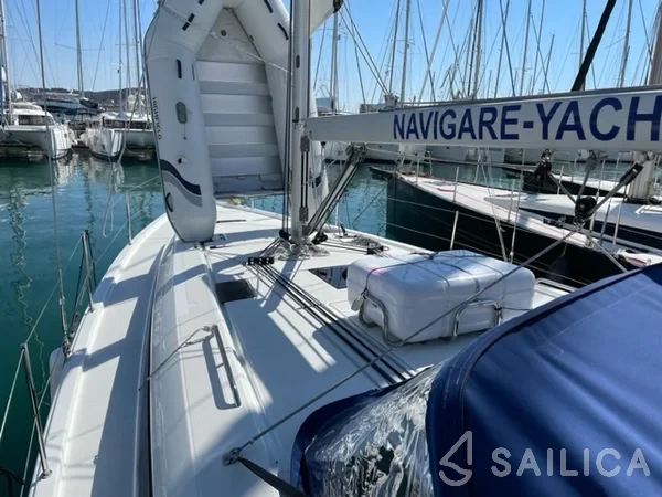 Oceanis 40.1 - Yacht Charter Sailica