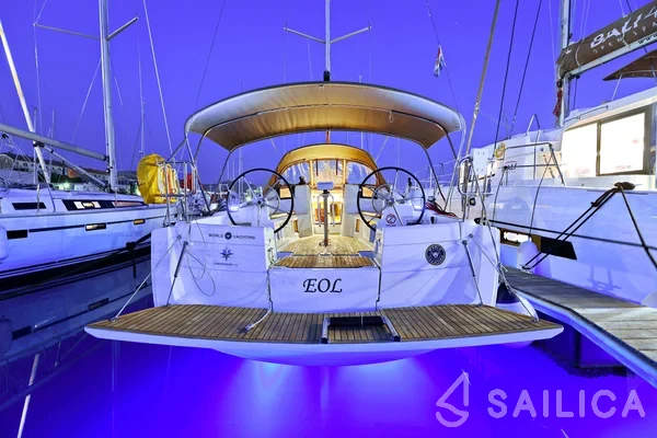 Sun Odyssey 389 - Yacht Charter Sailica