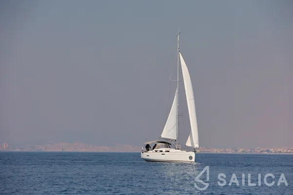 Sun Odyssey 389 - Yacht Charter Sailica