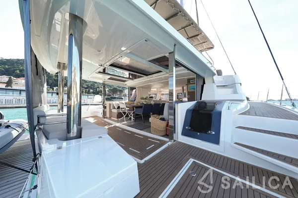 Bali 5.4. - Yacht Charter Sailica