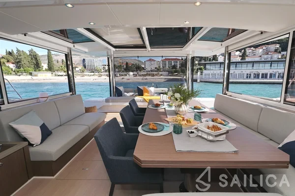 Bali 5.4. - Yacht Charter Sailica