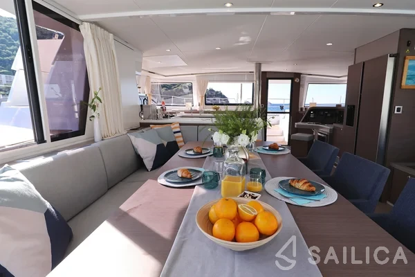 Bali 5.4. - Yacht Charter Sailica
