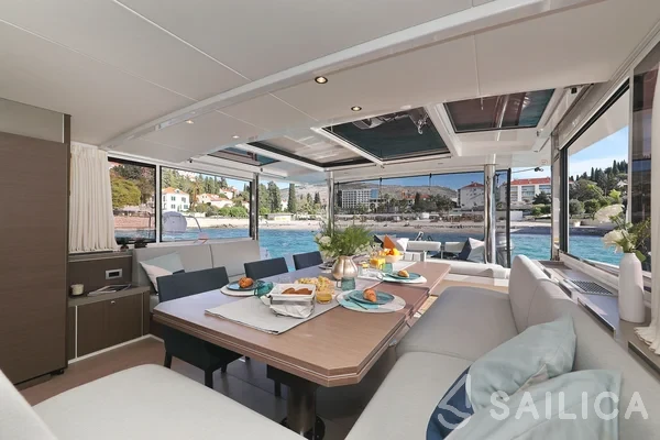 Bali 5.4. - Yacht Charter Sailica