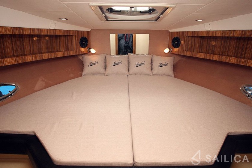 Mirakul 40 - Yacht Charter Sailica
