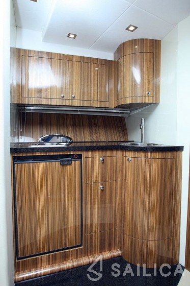 Mirakul 40 - Yacht Charter Sailica