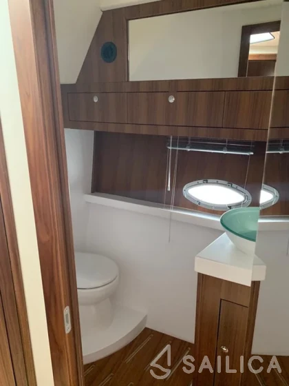 Mirakul 40 - Yacht Charter Sailica