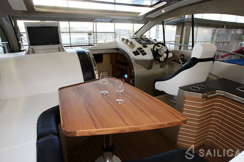 Mirakul 40 - Yacht Charter Sailica