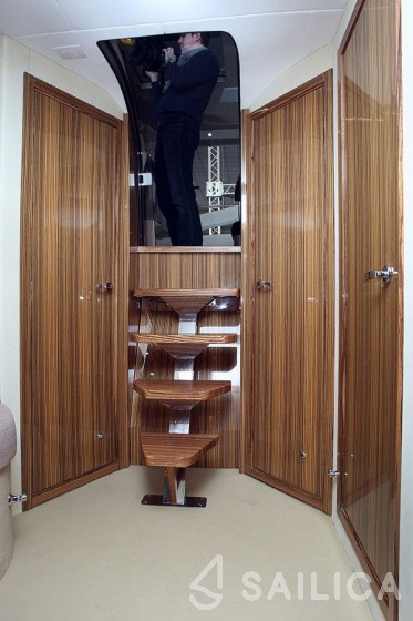 Mirakul 40 - Yacht Charter Sailica
