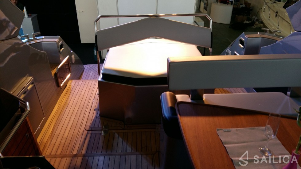 Mirakul 40 - Yacht Charter Sailica