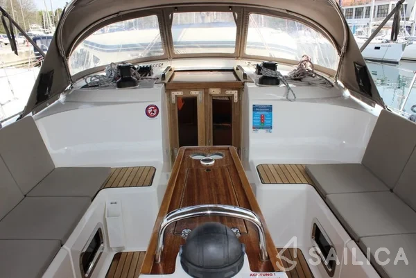 Bavaria 46 Cruiser - Yacht Charter Sailica