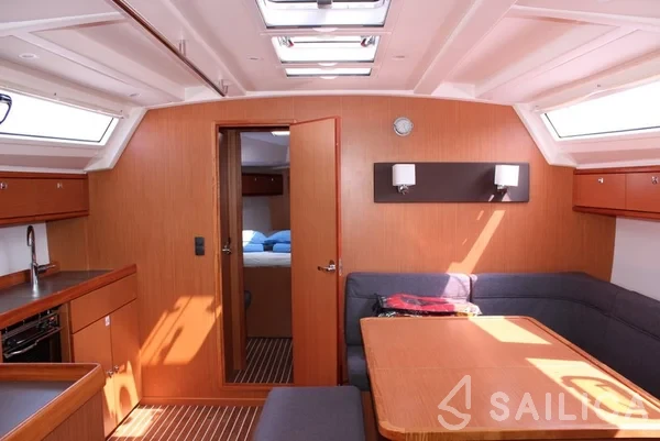 Bavaria 46 Cruiser - Yacht Charter Sailica