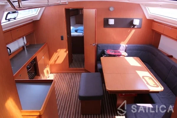 Bavaria 46 Cruiser - Yacht Charter Sailica