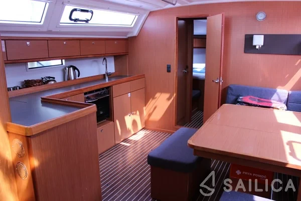 Bavaria 46 Cruiser - Yacht Charter Sailica