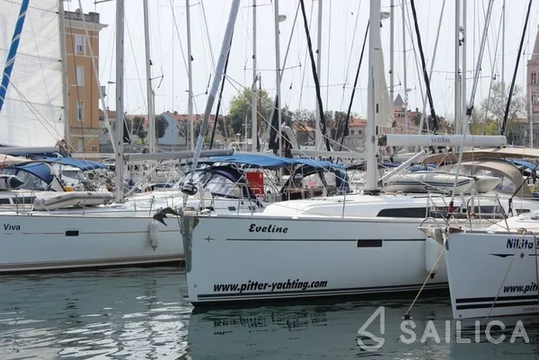 Bavaria 46 Cruiser - Yacht Charter Sailica