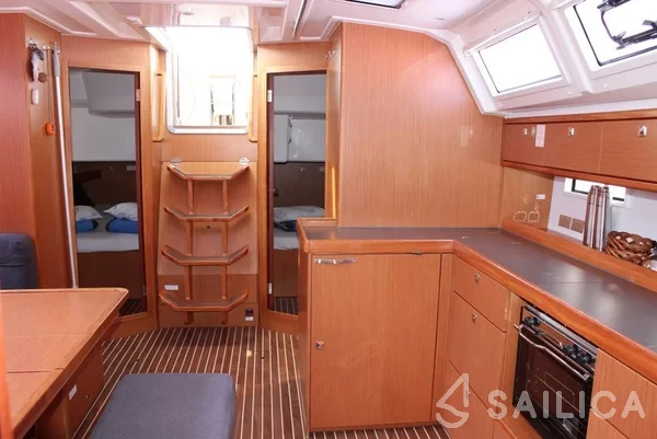 Bavaria 46 Cruiser - Yacht Charter Sailica