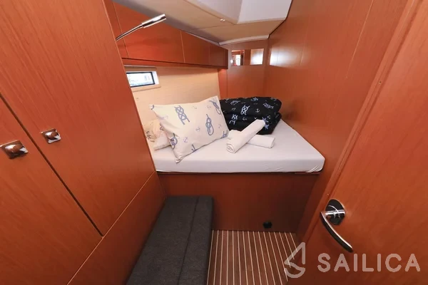 Bavaria 46 Cruiser - Yacht Charter Sailica