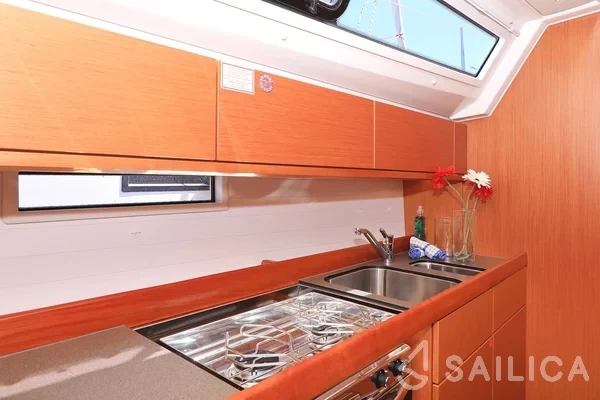 Bavaria 46 Cruiser - Yacht Charter Sailica