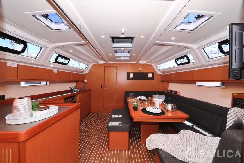Bavaria 46 Cruiser - Yacht Charter Sailica