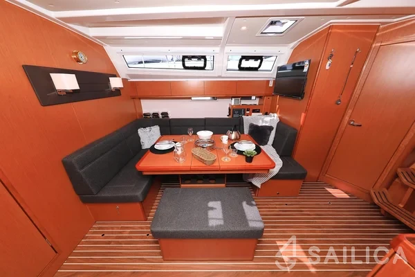 Bavaria 46 Cruiser - Yacht Charter Sailica