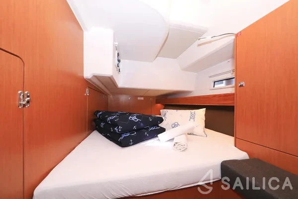 Bavaria 46 Cruiser - Yacht Charter Sailica