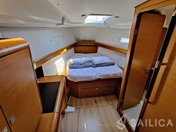 Sun Odyssey 449 - Yacht Charter Sailica